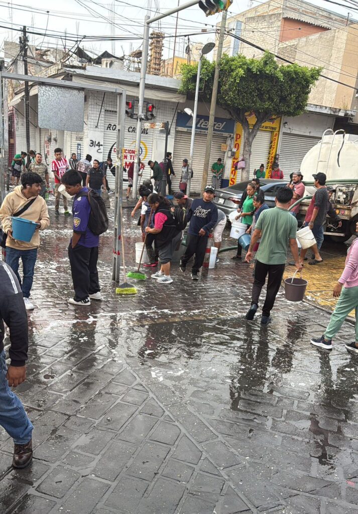 Jornada de limpieza en el mercado “16 de Marzo” de Tehuacán - El Humanista