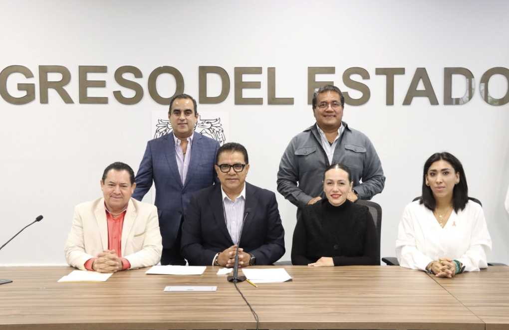 Captura de pantalla 2025-12-04 a la(s) 9.14.51 p.m.