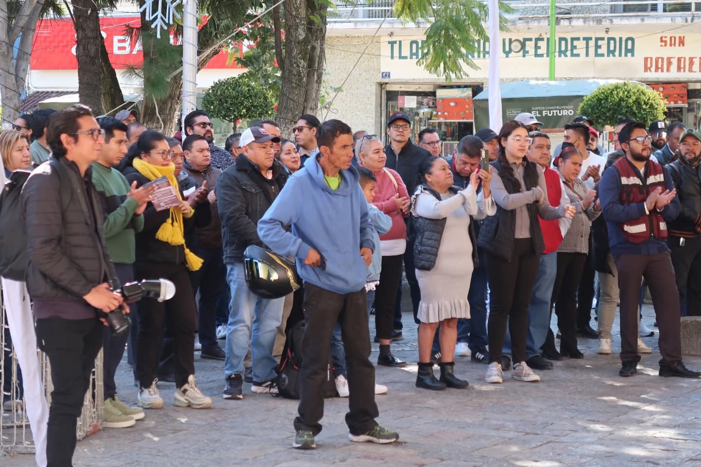 8a9bf5d1-4ff8-4cd5-b0d4-30173f17b939