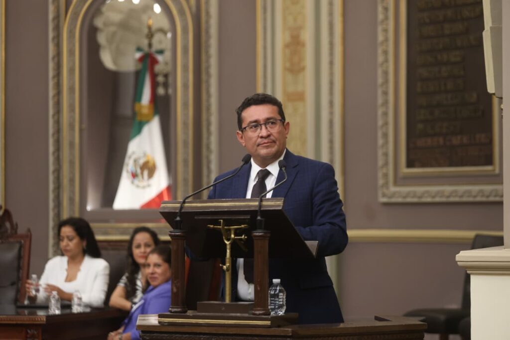 Congreso de Puebla y el IMSS firman convenio de colaboración - El Humanista
