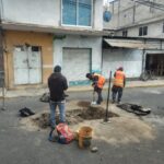 Tepatlaxco de Hidalgo repara fuga de agua potable en la calle 3 Norte
