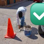 Tulcingo mejora infraestructura de drenaje con sustitución de tapas de registro