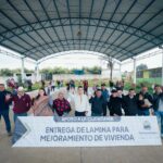 Tlatlauquitepec entrega apoyos para mejoramiento de vivienda en la comunidad de Tochimpa