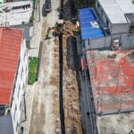 Cuautlancingo avanza en la instalación de drenaje sanitario en la calle Remedios