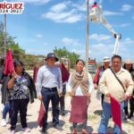 Inicia Tepexi de Rodríguez instalación de luminarias en Todos Santos Almolonga