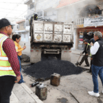 Supervisa Pepe Chedraui trabajos del programa permanente de bacheo en Popular Castillotla