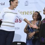 Entrega Claudia Sheinbaum escrituras en la colonia Colosio; proyecta regularizar un millón de predios en el país