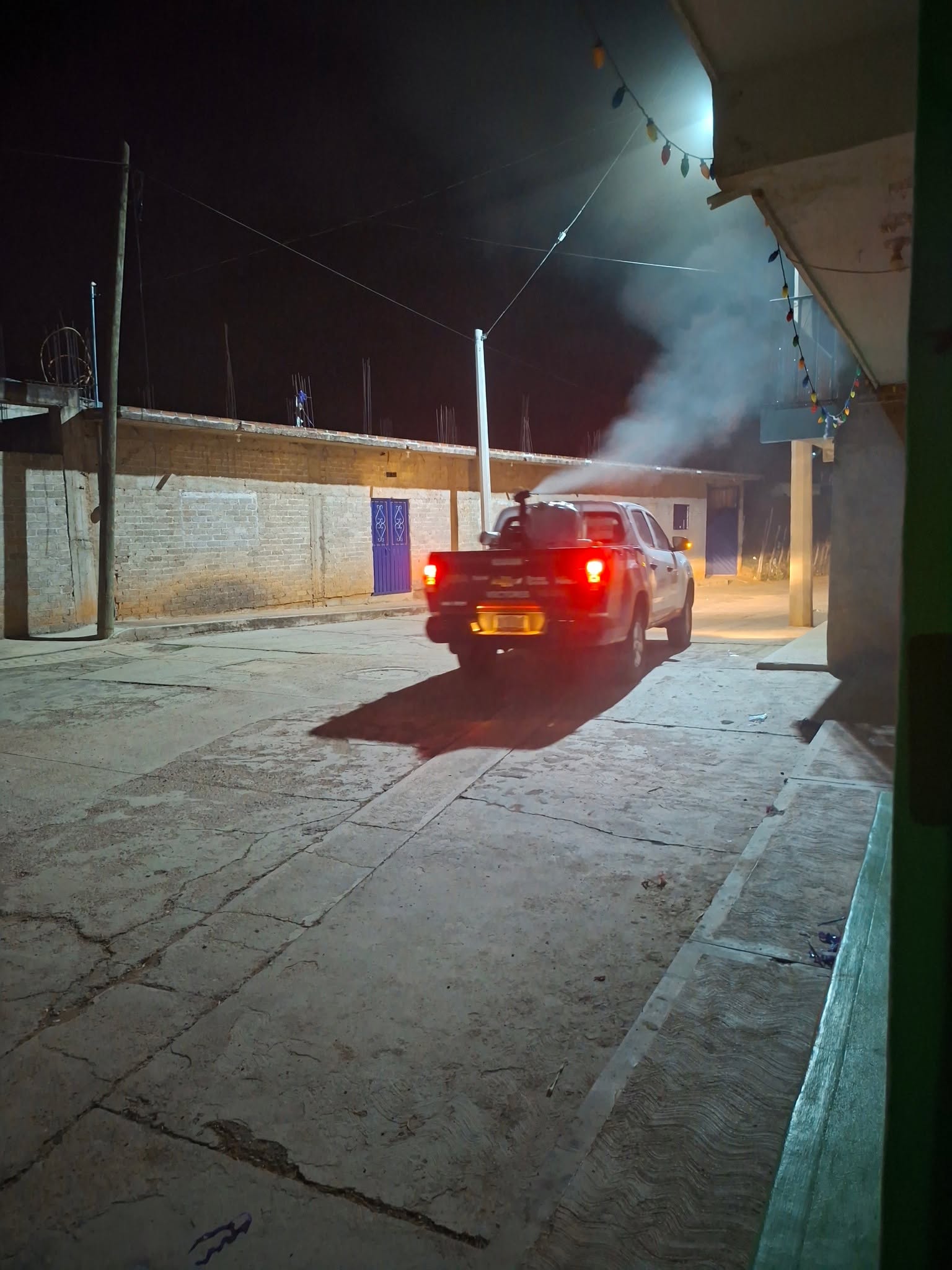 Ayuntamiento de Albino Zertuche realiza jornada de fumigación para prevenir el dengue