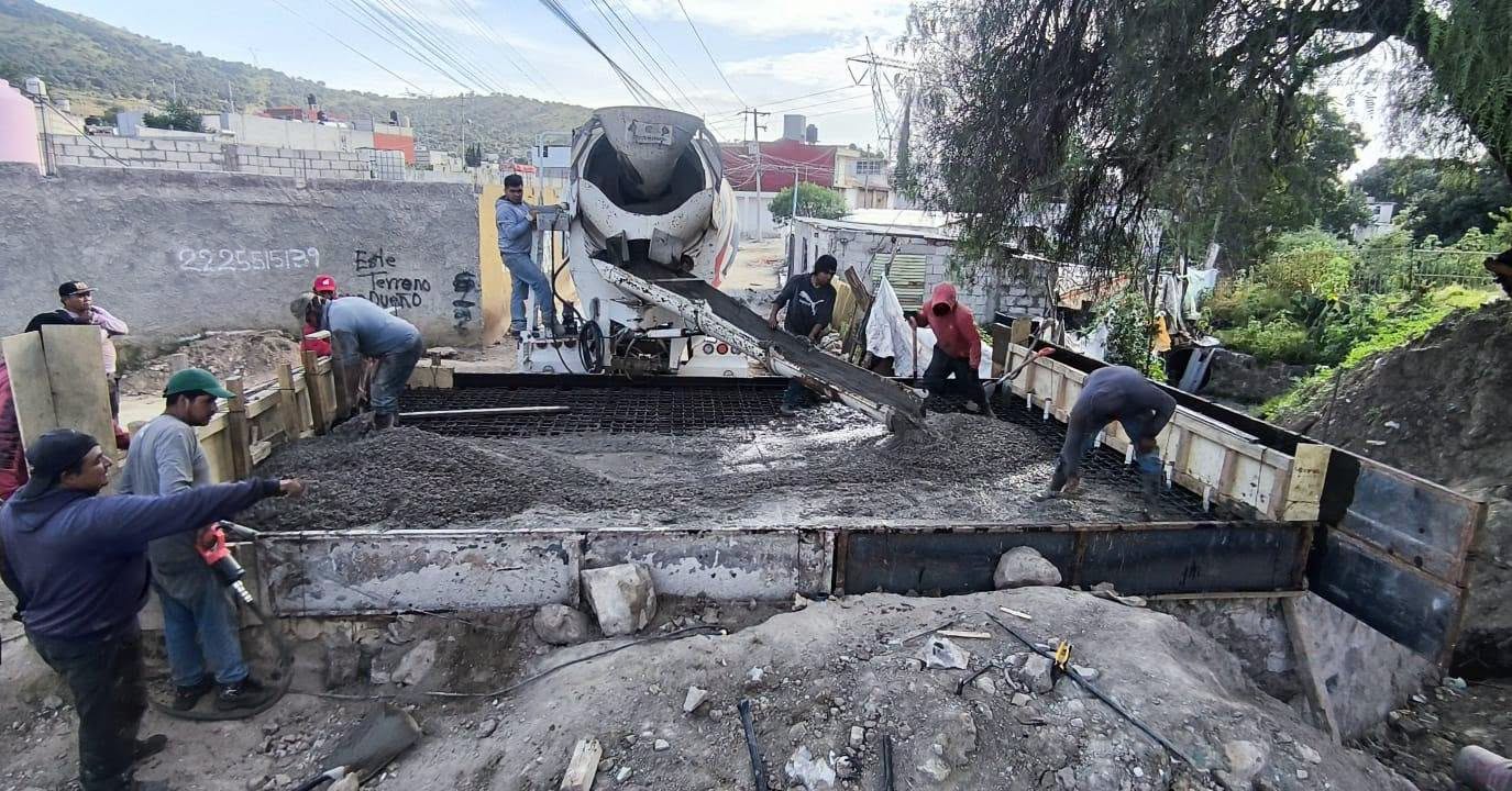 Amozoc mejora calle 7 Oriente en San Mateo Mendizábal
