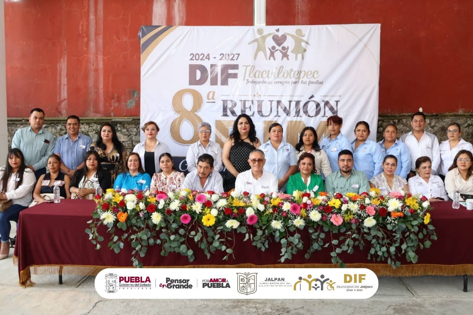 SMDIF de Jalpan participa en reunión regional en Tlacuilotepec