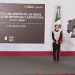 Inicia la dispersión de apoyos para útiles y uniformes escolares; analizan en la mañanera el impacto de redes sociales en menores