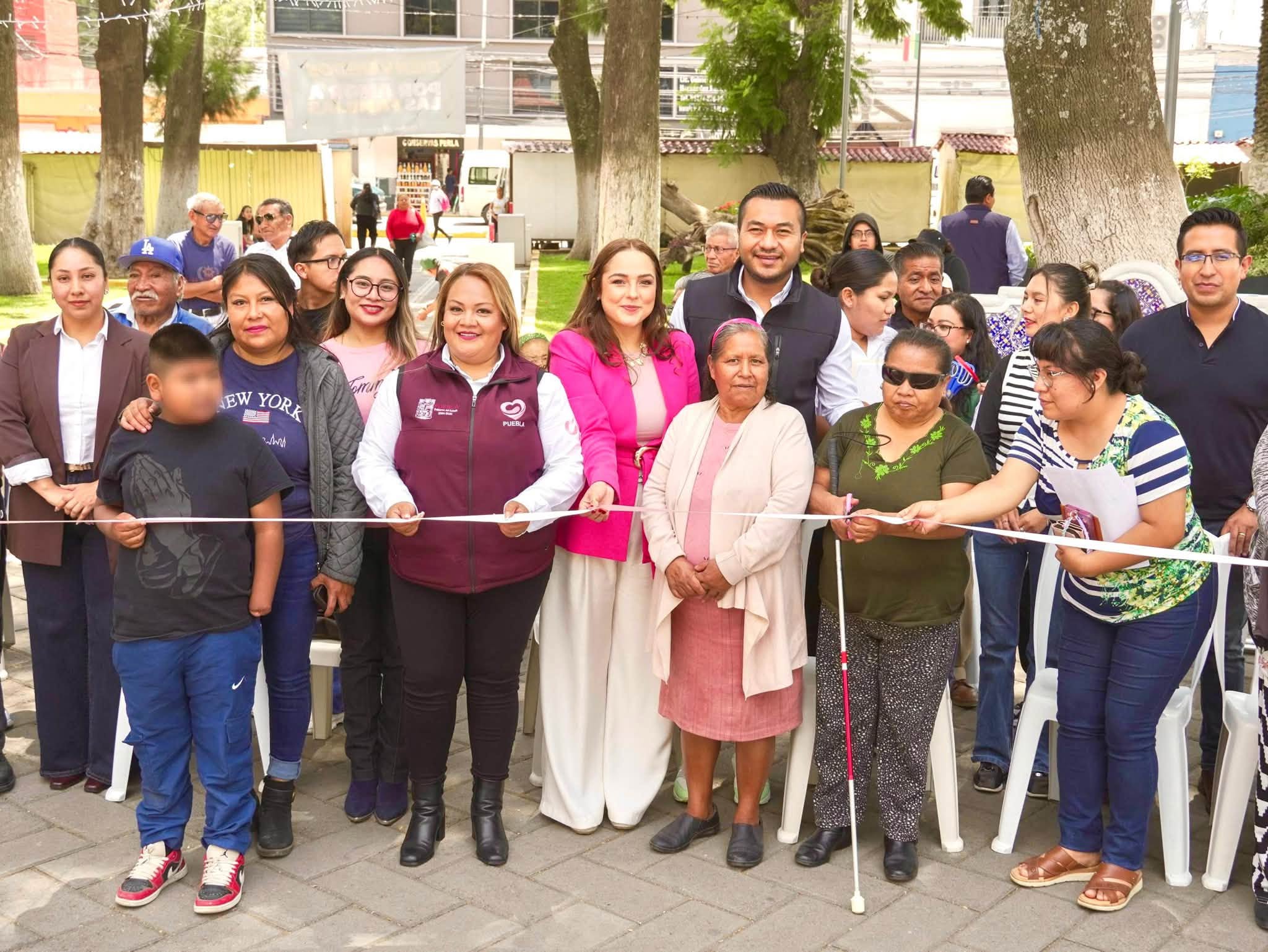Acercan servicios a familias de Huejotzingo durante jornada de atención