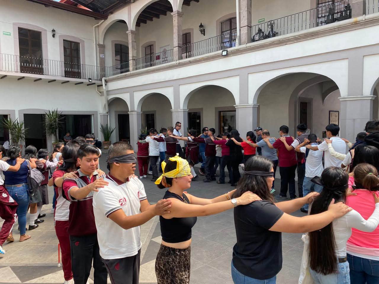 Teziutlán impulsa inclusión y empatía con el taller “Manos que Sienten”