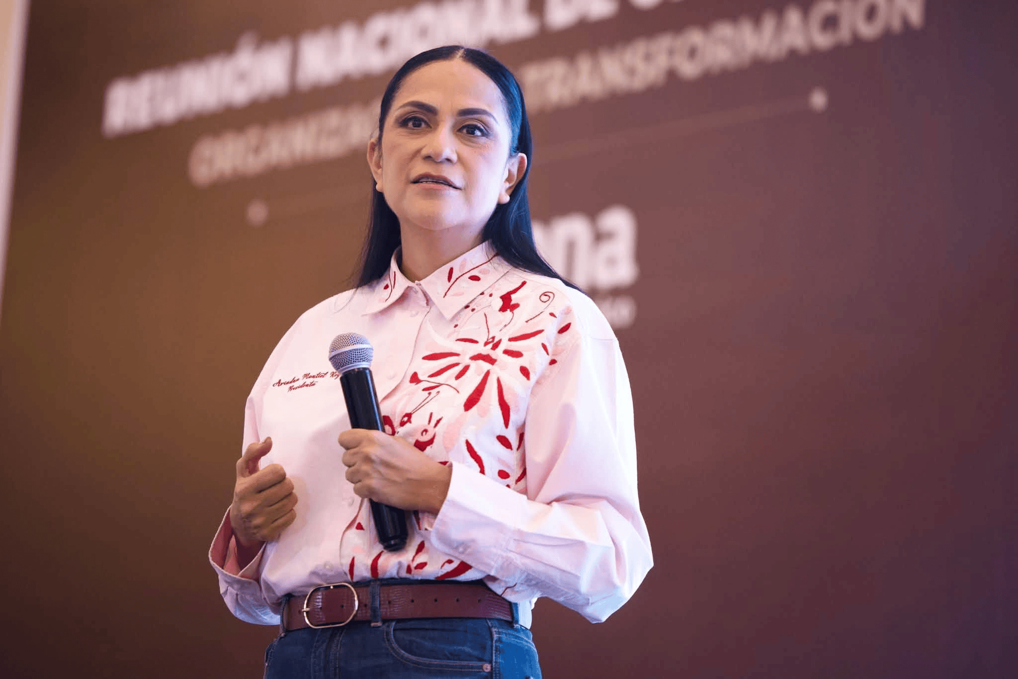 “El PAN busca en Europa el respaldo que perdió en México”: Ariadna Montiel