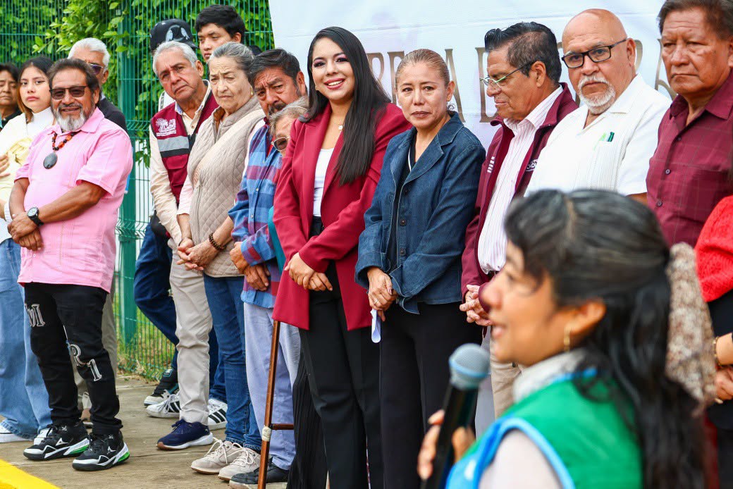 Gobierno de Tonantzin Fernández entrega rehabilitación de la calle 8 Norte en Jesús Tlatempa