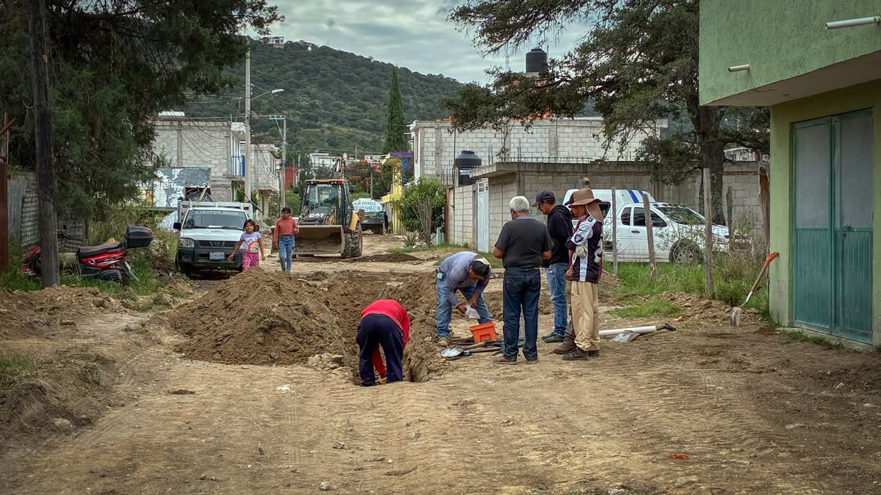 Severiano de la Rosa impulsa ampliación de drenaje sanitario en San Mateo Mendizábal, Amozoc