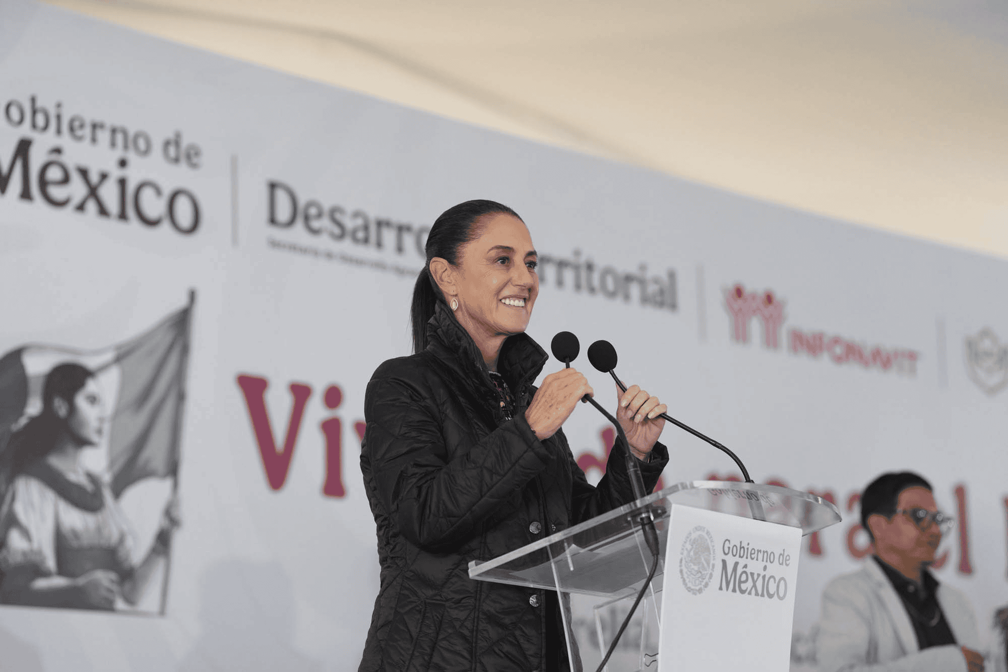 Garantiza Claudia Sheinbaum aumento salarial por encima de la inflación durante su gira por Michoacán